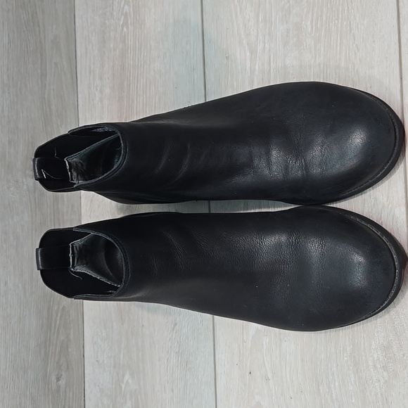 Vionic Women Country Thatcher Black Ankle Booties Shoes Sz 8.5 - Picture 3 of 11